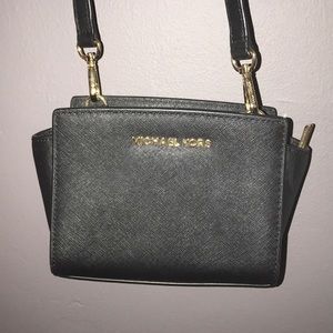 Michael kors purse